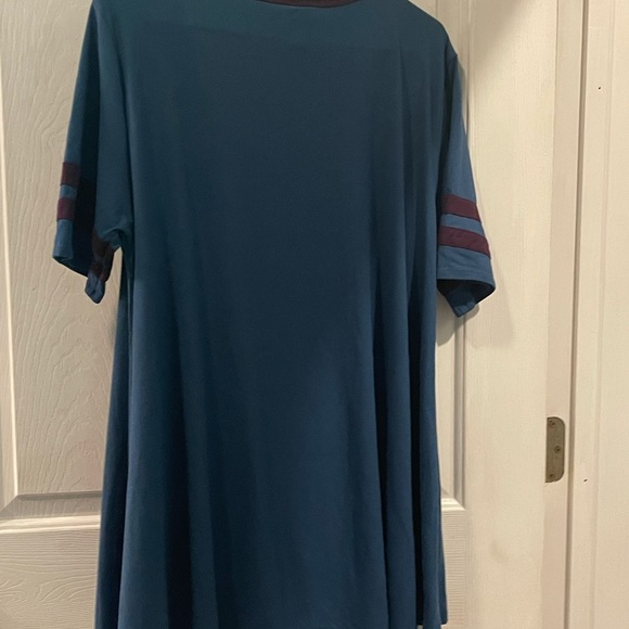 🎈Women LuLaRoe dark teal shirt. Size XL - Picture 3 of 4